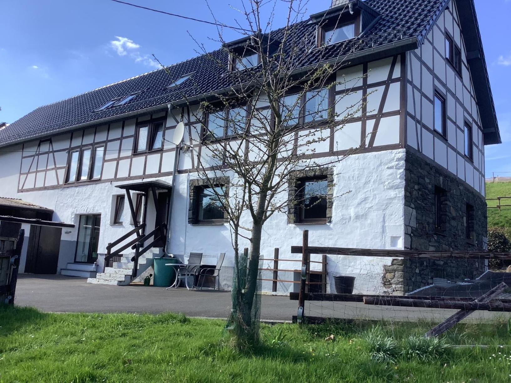 Berg Blick Eifler Bauernhaus Modern Restauriert Simmerath Exterior photo